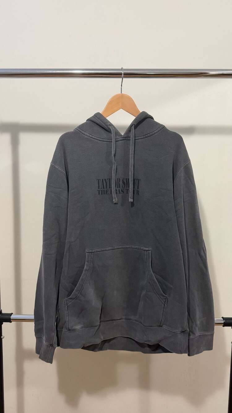 Official Taylor Swift The Eras Tour Hoodie Sweatshirt Charcoal Gray Size Medium